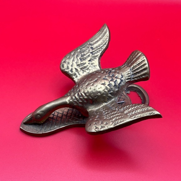 Vintage Brass Bird Clip/Paperweight - Picture 3 of 4